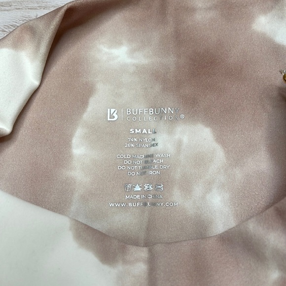 BuffBunny Legacy Leggings - Beige Swirl Print - Picture 8 of 12